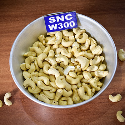 W300